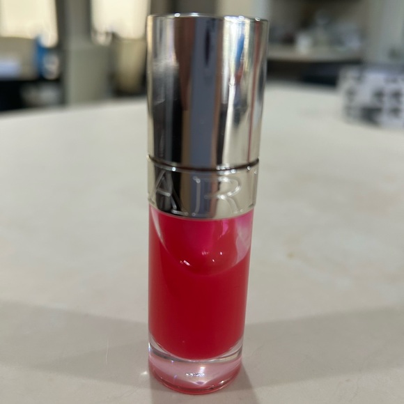 new Clarins lip comfort oil 09 Chocolate nib hydrating - Picture 2 of 4